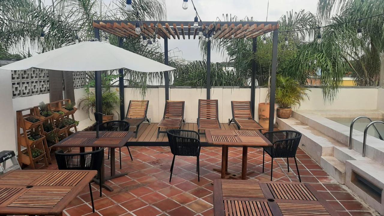 Puerta San Pedro Hotel Tlaquepaque Buitenkant foto