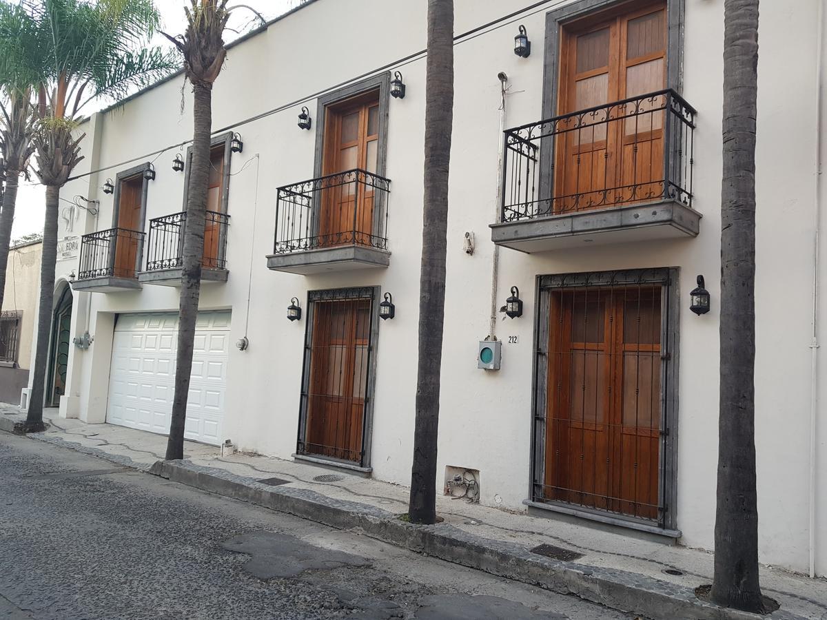Puerta San Pedro Hotel Tlaquepaque Buitenkant foto